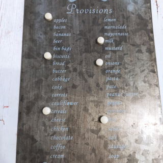 Metalowa lista z produktami i magnesami VINTAGE