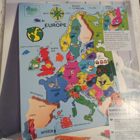 Puzzle EUROPE - drewniane z uchwytami