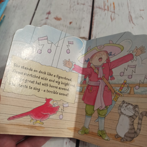 Mousy Moira - mini książeczka po angielsku