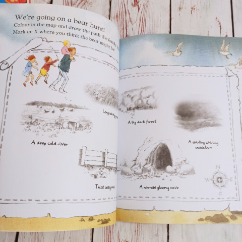 We're going on the Bear Hunt - Activity Book - książeczka z zadaniami do kolorowania i rozwiązywania