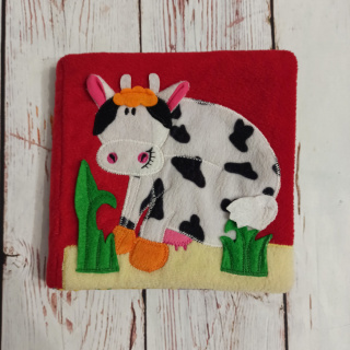 Moo! On the Farm Cuddle Book- Sensoryczna materiałowa książeczka