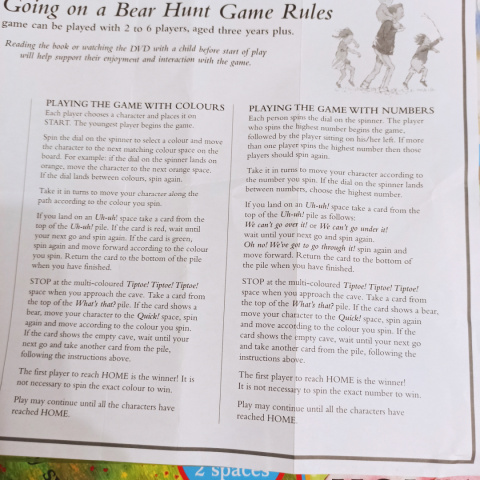 Lets play! Were Going on a Bear Hunt (Book, DVD & Game)