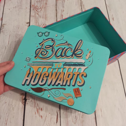 Puszka BACK to HOGWARTS 24x18 cm metalowa