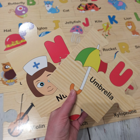 ALPHABET WOODEN FLOOR PUZZLE - kolorowe układanki z alfabetem ALPHABET WOODEN FLOOR PUZZLE - kolorowe układanki z alfabetem