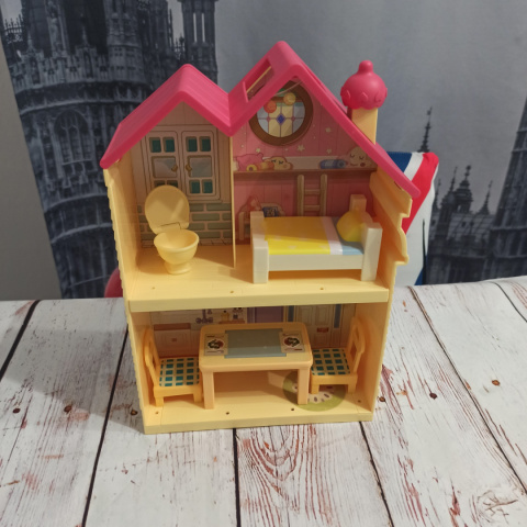 Duży Domek 28x19 cm z 5 mebelkami Duży Domek 28x19 cm z 5 mebelkami