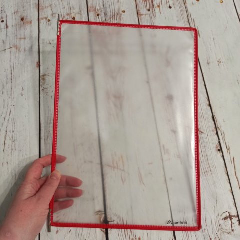 Folder, Panel prezentacyjny A4 CZERWONY - do ochrony kart, gier na zajęcia bez laminowania Folder, Panel prezentacyjny A4 CZERWONY - do ochrony kart, gier na zajęcia bez laminowania