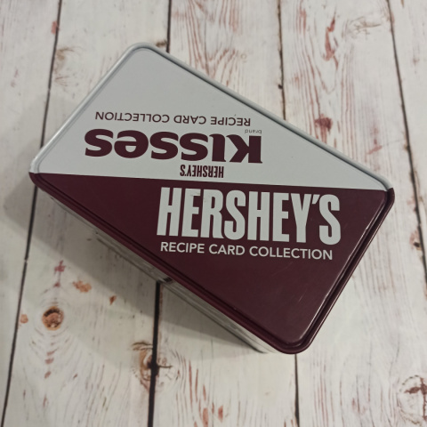 Hershey's Recipe Card Collection - zestaw 85 przepisów po angielsku Hershey's Recipe Card Collection - zestaw 85 przepisów po angielsku
