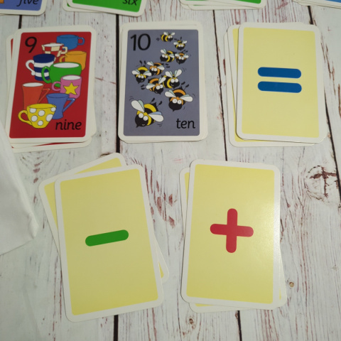 Karty Counting w woreczku - liczenie z obrazkami, działania, 48 kart Karty Counting w woreczku - liczenie z obrazkami, działania, 48 kart