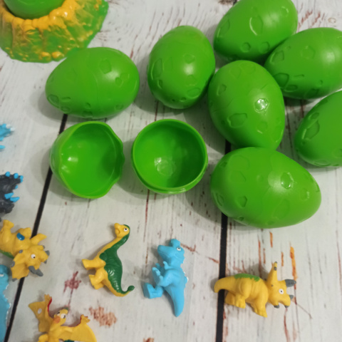 ZESTAW Dinozaury i Jajka - 9 jajek, 14 dinozaurów + gniazdo na jajko ZESTAW Dinozaury i Jajka - 9 jajek, 14 dinozaurów + gniazdo na jajko