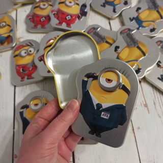 Zestaw 18 mini puszek MINIONKI - na zajęcia, do chowania obrazków