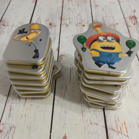 Zestaw 18 mini puszek MINIONKI - na zajęcia, do chowania obrazków Zestaw 18 mini puszek MINIONKI - na zajęcia, do chowania obrazków
