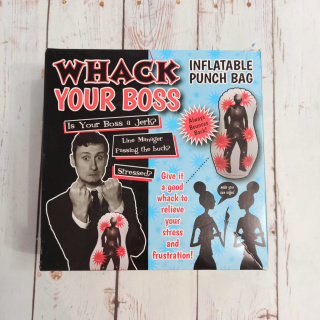 Whack your Boss - nadmuchiwana postać szefa jako worek treningowy