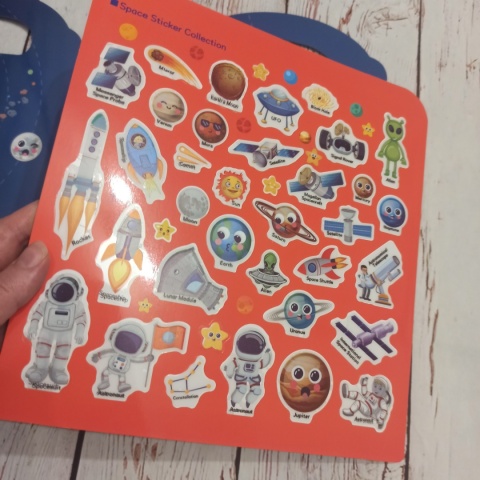 Space Sticker Album - plansza z naklejkami wielokrotnego użytku - słownictwo po angielsku