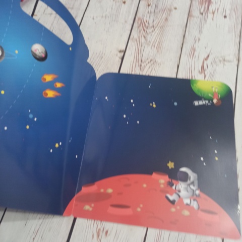 Space Sticker Album - plansza z naklejkami wielokrotnego użytku - słownictwo po angielsku