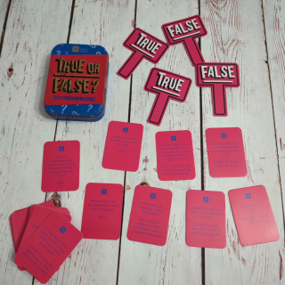 True or False - Test your knowledge - gra z tabliczkami