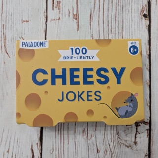 100 Brie-liently CHEESY JOKES - typowe brytyjskie suchary, Zdania oraz Pytania i Odpowiedzi
