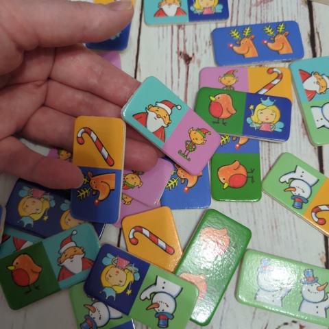 Christmas Domino Game - drewniane domino ze świątecznymi obrazkami, 26 kafelków