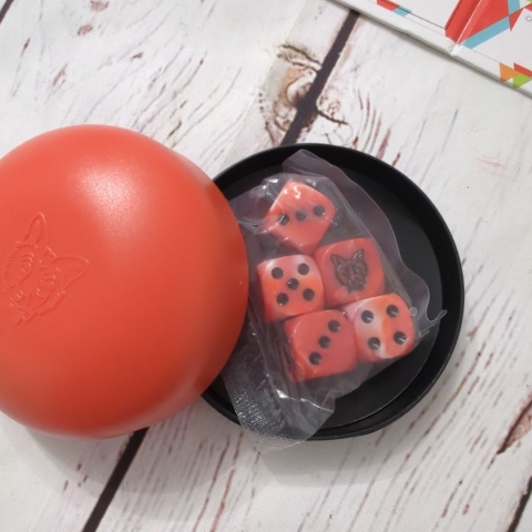 FLUFF - gra z kolorowymi kośćmi, 4 kolorowe pojemniki