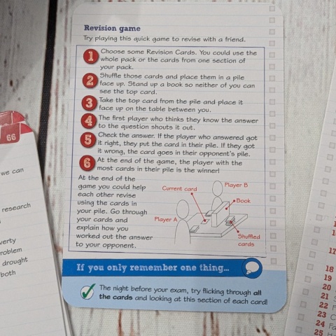 French GCSE Revision Cards nauka francuskiego z angielskimi tłumaczeniami