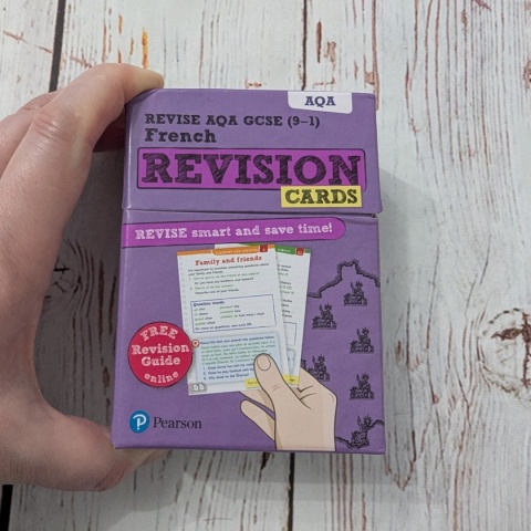 French GCSE Revision Cards nauka francuskiego z angielskimi tłumaczeniami
