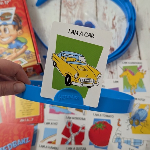 Hedbanz Zgadnij kim jestem? po angielsku