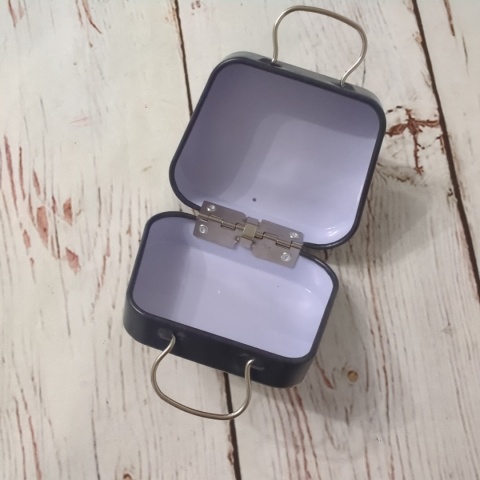 Mini Puszka Walizka London