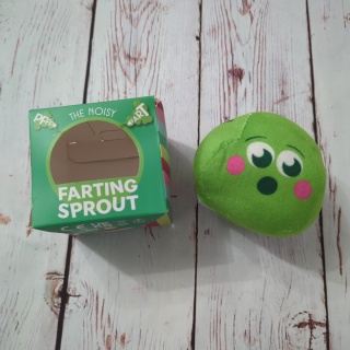 Pierdząca świąteczna brukselka - wydaje dźwięki bączków przy podrzucaniu