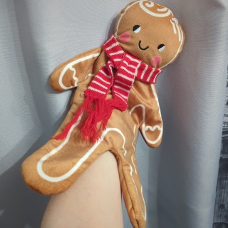 Pierniczek, Gingerbread, Ciastek 2w1 - pacynka i skrytka do chowania przedmiotów i zgadywania po dotyku