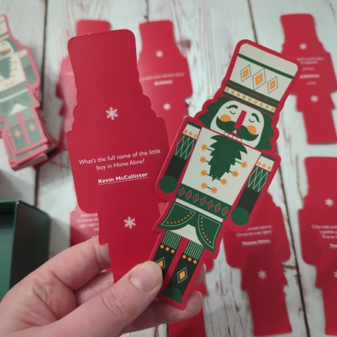 The Nutcracker's Christmas Quiz - quiz świąteczny po angielsku - karty w kształcie dziadka do orzechów