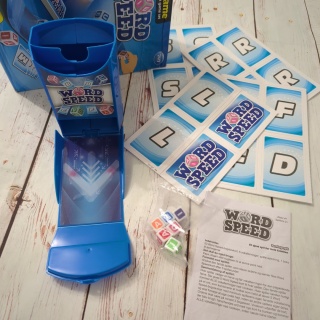 Word Speed Dice Slide Game - układanie wyrazów z literami z kości i kart
