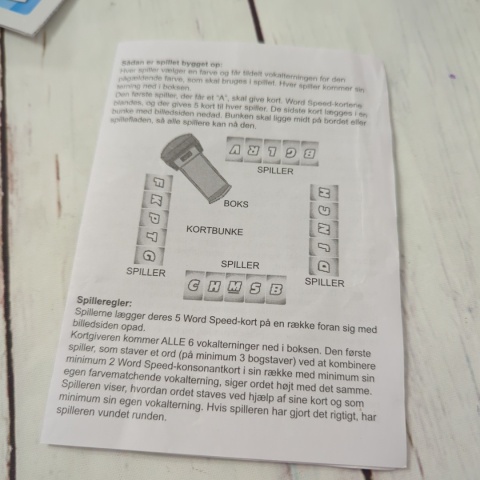 Word Speed Dice Slide Game - układanie wyrazów z literami z kości i kart