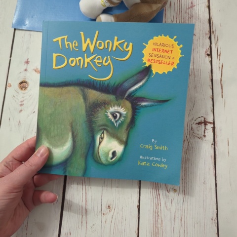 Zestaw The Wonky Donkey Book & Toy Boxed Set - Pluszowy Osiołek i Książka po angielsku