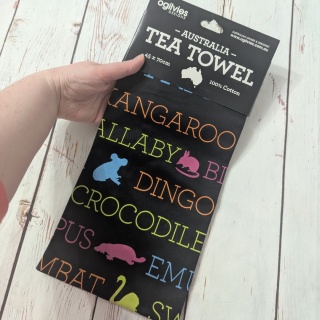 Australia Tea Towel z nazwami Australijskich Zwierząt - idealna jako mata do zajęć kulturowych 45x70 cm NOWA