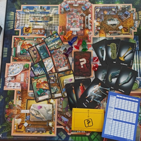 CLUEDO - The Classic Mystery Game