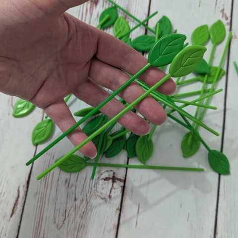 Gra Listkowe Bierki - 30 listków w dwóch kolorach + podbierak