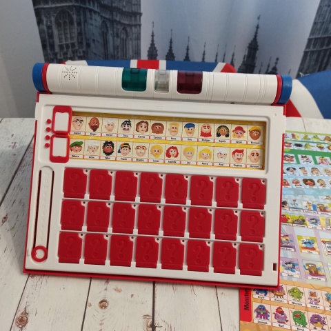 Guess Who Extra 6w1 - elektroniczna gra na pytania o wygląd