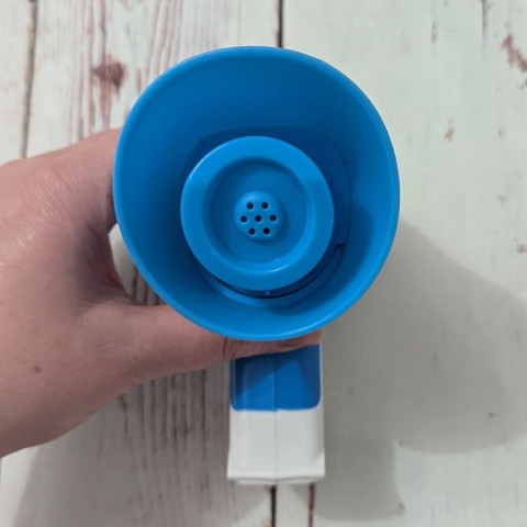 Megafon - zmienia głos i nagrywa dźwięki rapując