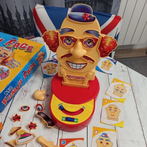 Mr Funny Face - części twarzy - gra na czas
