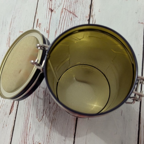 Puszka na ciasteczka z flagą UK zamykana na klamrę 17x9 cm