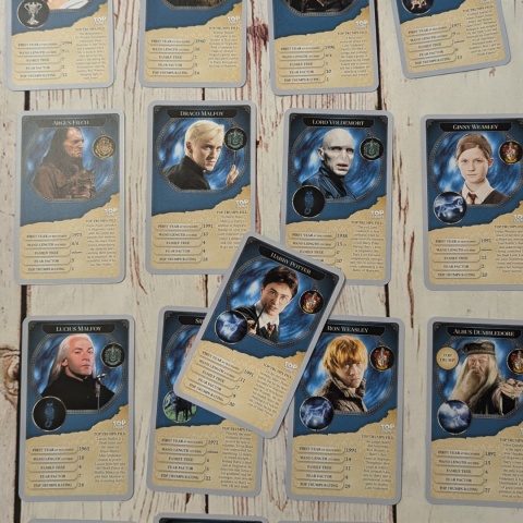 TOP TRUMPS - Harry Potter - 30 Witches and Wizard - W ŚRODKU NOWE