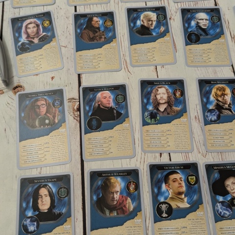 TOP TRUMPS - Harry Potter - 30 Witches and Wizard - W ŚRODKU NOWE