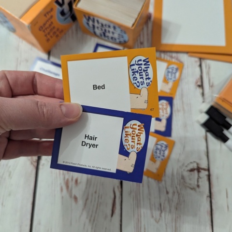 WHAT'S YOURS LIKE - super gra na speaking