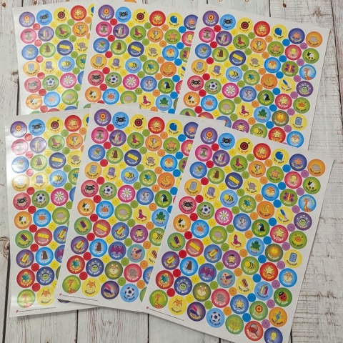 Zestaw naklejek motywacyjnych - 744 sztuki