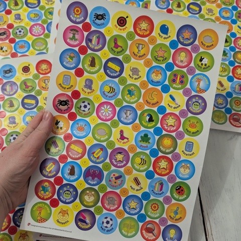 Zestaw naklejek motywacyjnych - 744 sztuki