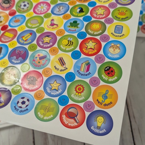 Zestaw naklejek motywacyjnych - 744 sztuki