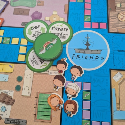 Friends: Apartment Game – gra planszowa po angielsku dla fanów serialu „Przyjaciele”