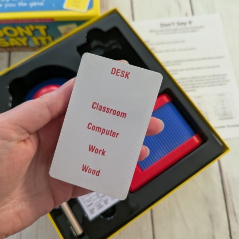 Gra Don't say it! - dynamiczna gra słowna - speaking - W ŚRODKU NOWA