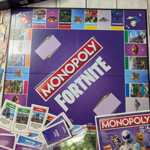 Gra Monopoly Fortnite Fioletowa po angielsku