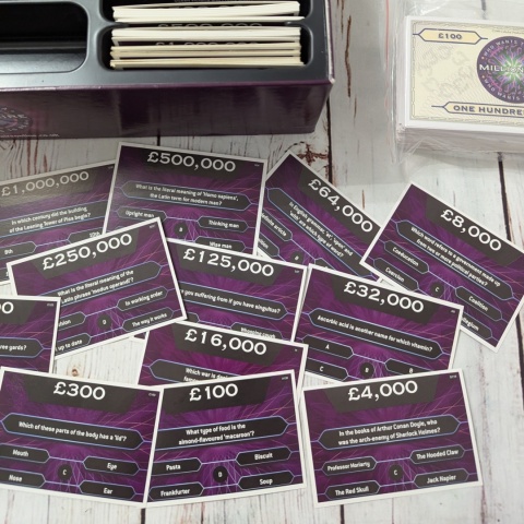 Gra Who Wants to Be a Millionaire 2nd Edition - planszowa po angielsku