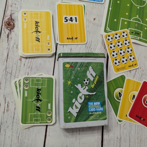 Kick off - The Card Game - gra piłkarska po angielsku
